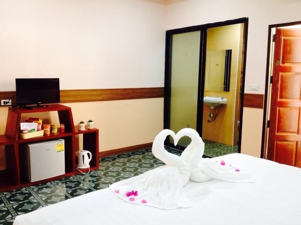 แอร์พอร์ต ภูเก็ต การ์เดน รีสอร์ต Hotel ถลาง ภายนอก รูปภาพ