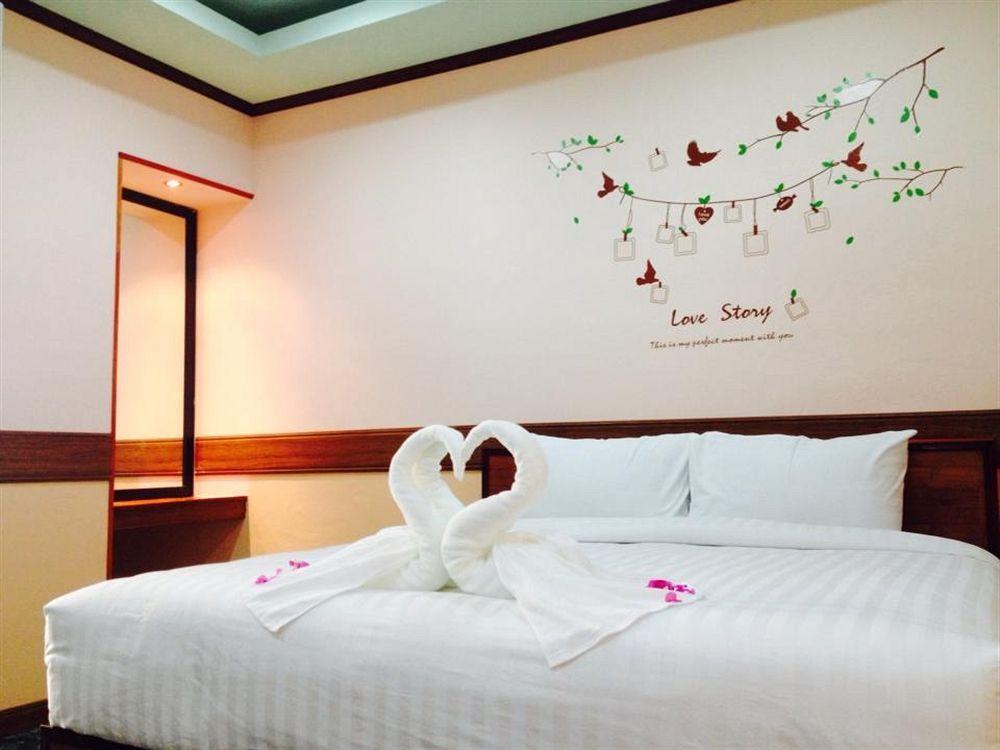 แอร์พอร์ต ภูเก็ต การ์เดน รีสอร์ต Hotel ถลาง ภายนอก รูปภาพ