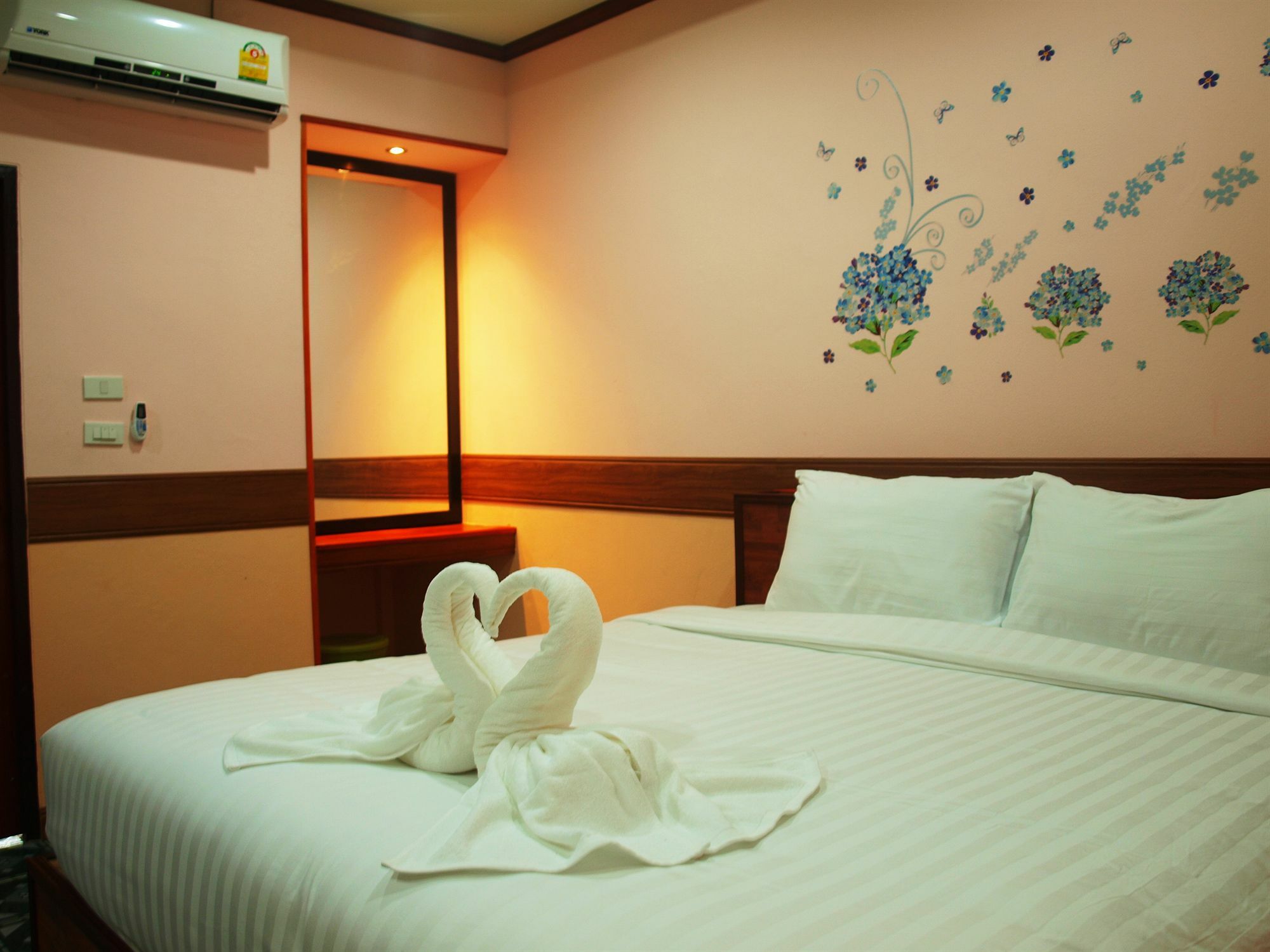 แอร์พอร์ต ภูเก็ต การ์เดน รีสอร์ต Hotel ถลาง ภายนอก รูปภาพ